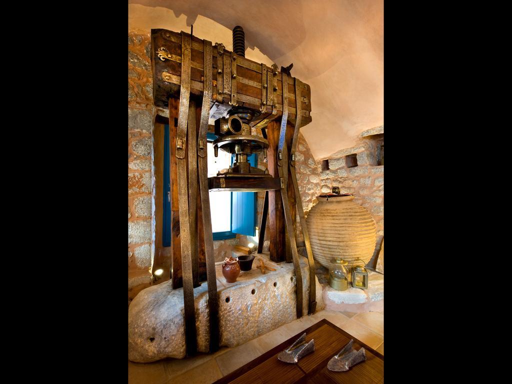 Arapakis Historic Castle Aparthotel Pyrgos Dirou Luaran gambar