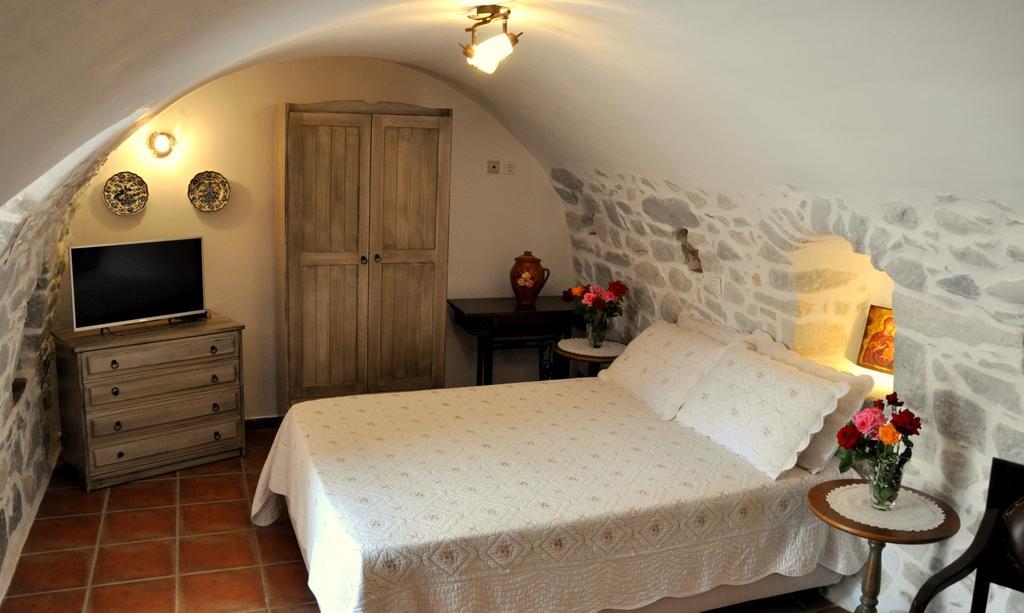 Arapakis Historic Castle Aparthotel Pyrgos Dirou Luaran gambar