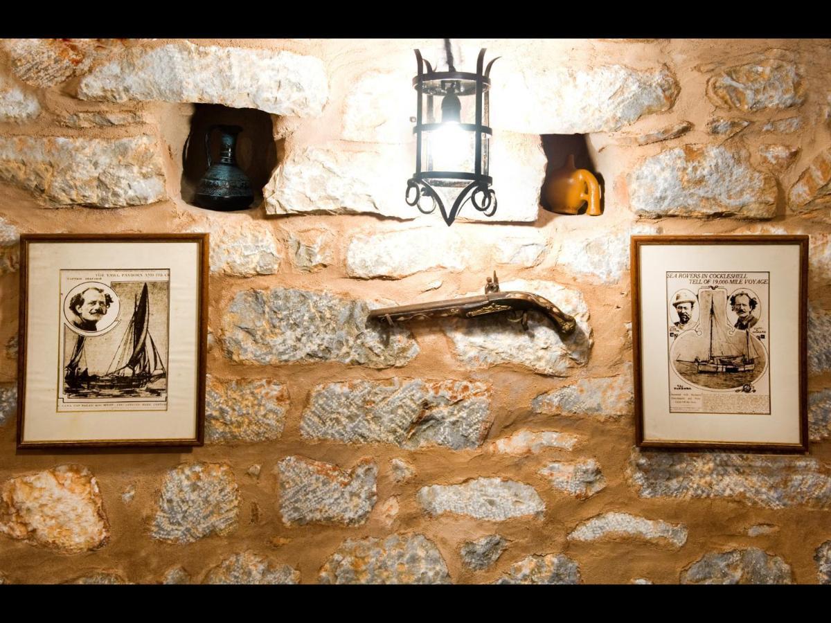 Arapakis Historic Castle Aparthotel Pyrgos Dirou Luaran gambar