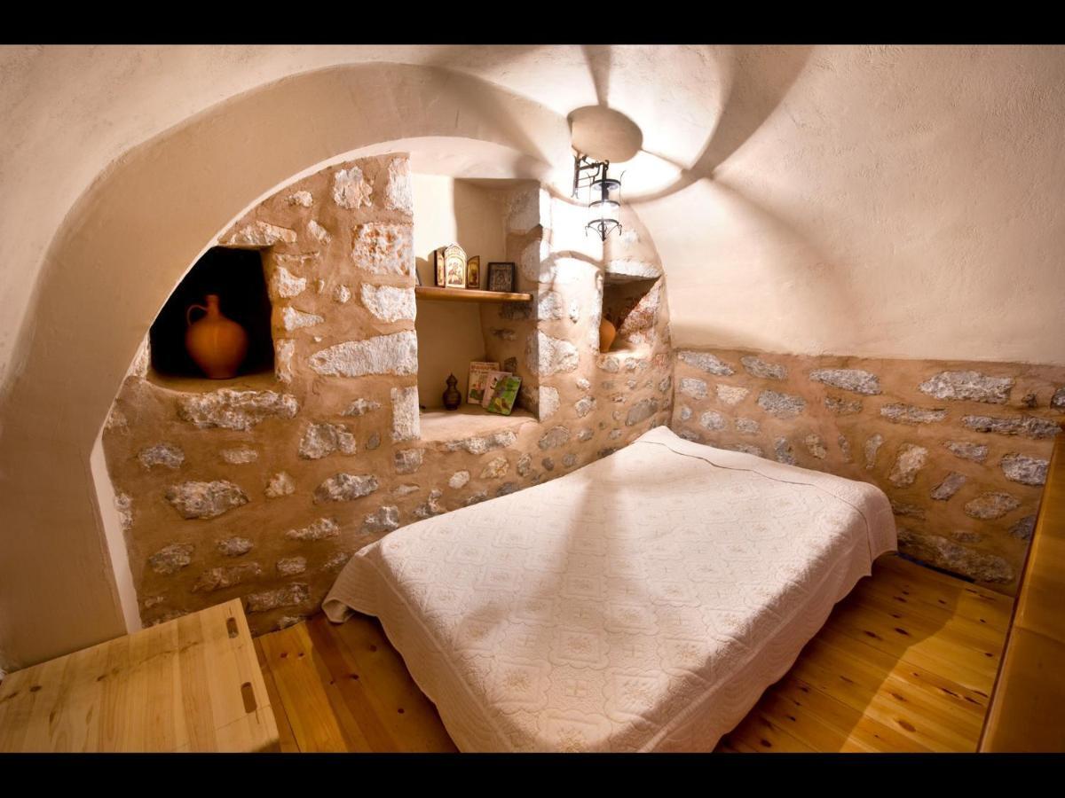 Arapakis Historic Castle Aparthotel Pyrgos Dirou Luaran gambar